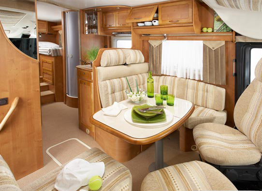Caracal 05_Salon
